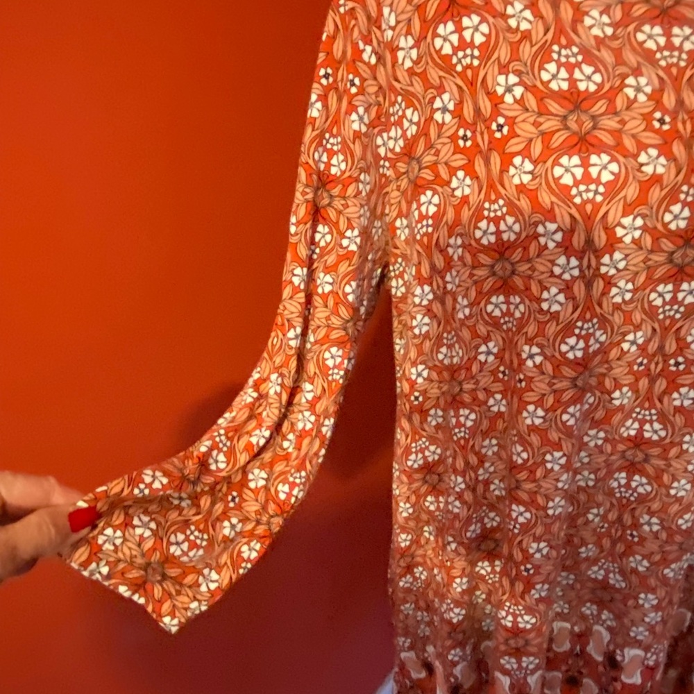 Max Edition Tunic - Picture 2 of 6